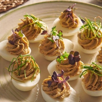 Jajka faszerowane porem, pieczarkami i Wegańskim Kotletem Mielonym