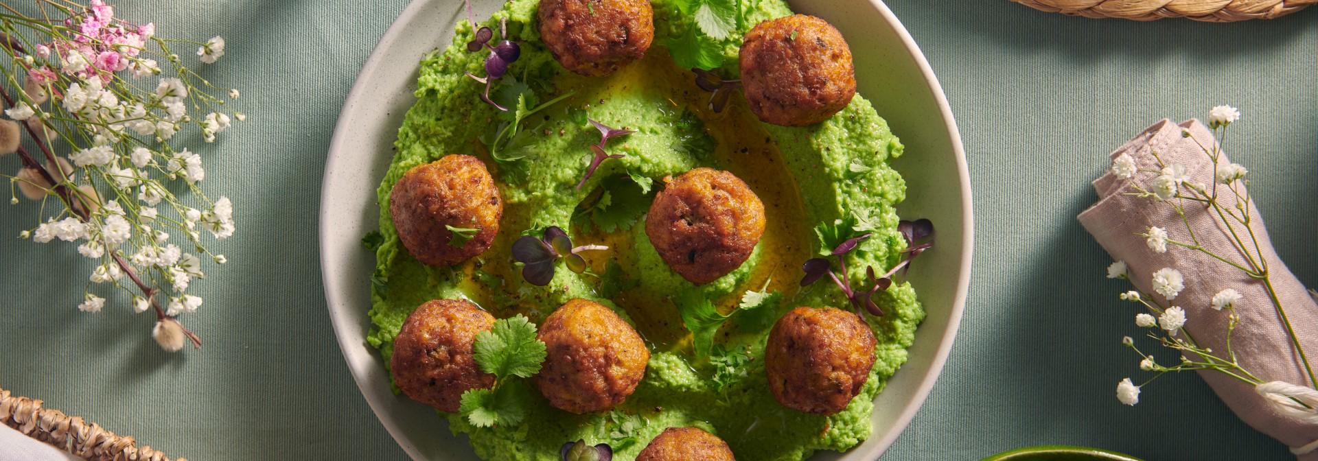 Zielony hummus z Wegańskim Falafelem