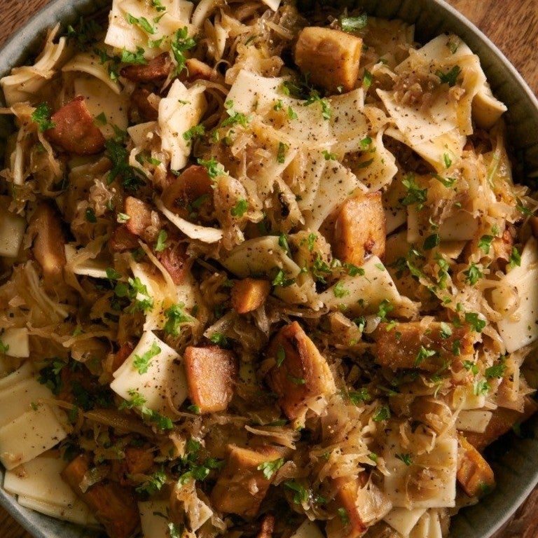 Łazanki z Filecikami Wegańskimi i kiszoną kapustą