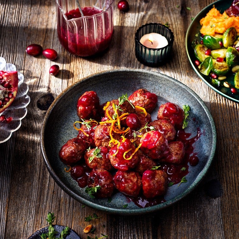 Vegetarian balls is cranberry sauce