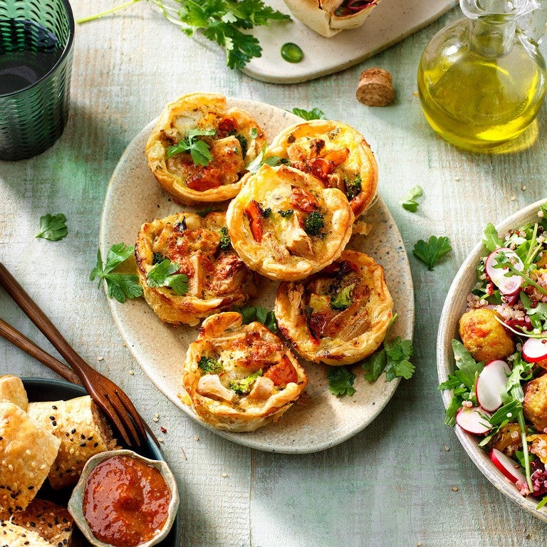 Mini quiche with pieces of vegan fillets