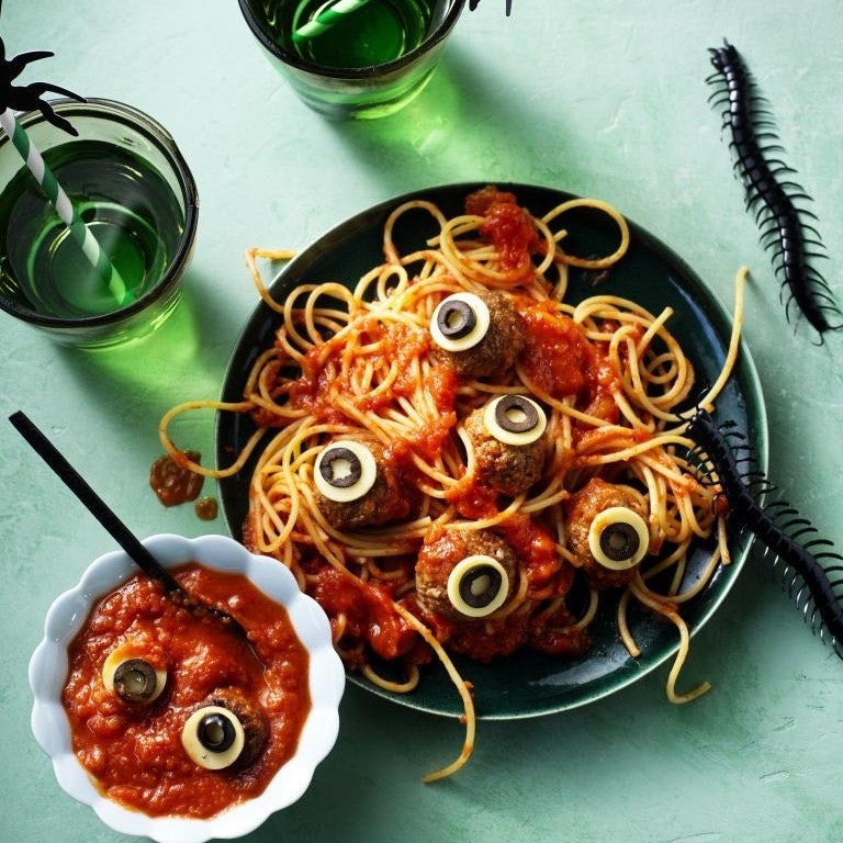 Straszne, wegetariańskie spaghetti z Klopsikami Warzywnymi Straszne, wegetariańskie spaghetti z Klopsikami Warzywnymi