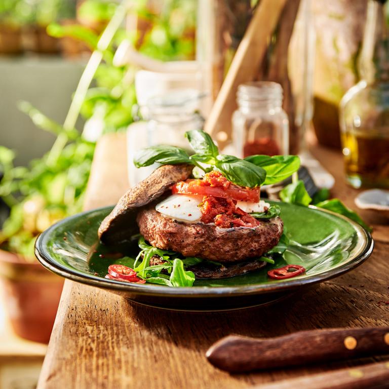 Sensational Portobello spicy "caprese" Burgers Sensational Portobello spicy "caprese" Burgers