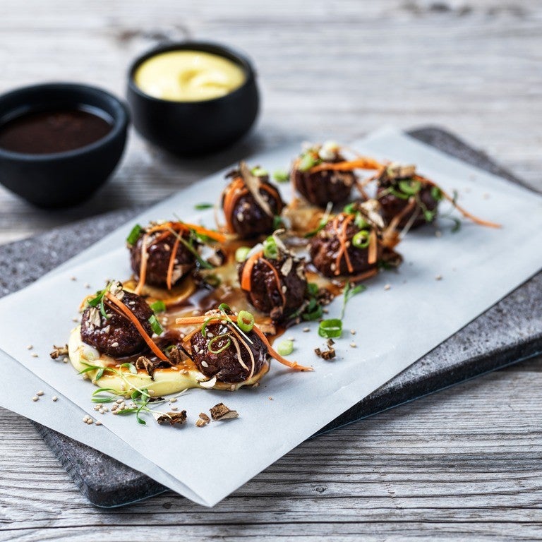 Japanese Takoyaki Balls with Sensational Mince Japanese Takoyaki Balls with Sensational Mince